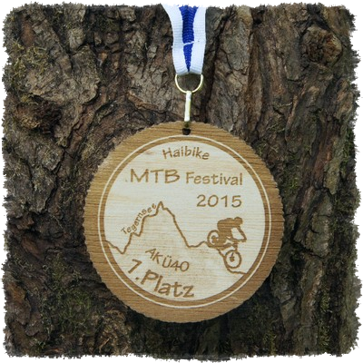 Sperrholzplakette, Holzplakettle, Sonderform, Laserkonturgeschnitten.