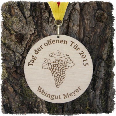 Sperrholzmedaille, Holzmedaille rund 90 mm.