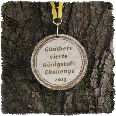 Sperrholzmedaille, Holzmedaille, Sonderform, Laserkonturgeschnitten.