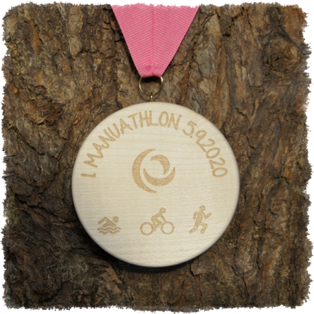 Vollholzedaille aus Ahorn Ø ca. 80 mm x 10 mm, Rundkante mit Schrauböse und Medaillenband